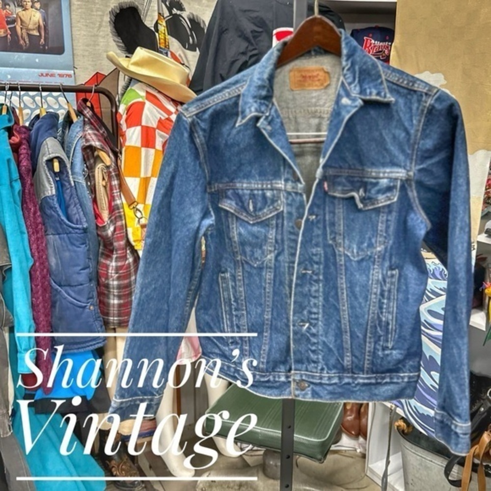 Levi’s 70506 VNTG 80s made in USA sz 38 paper tag trucker denim jacket